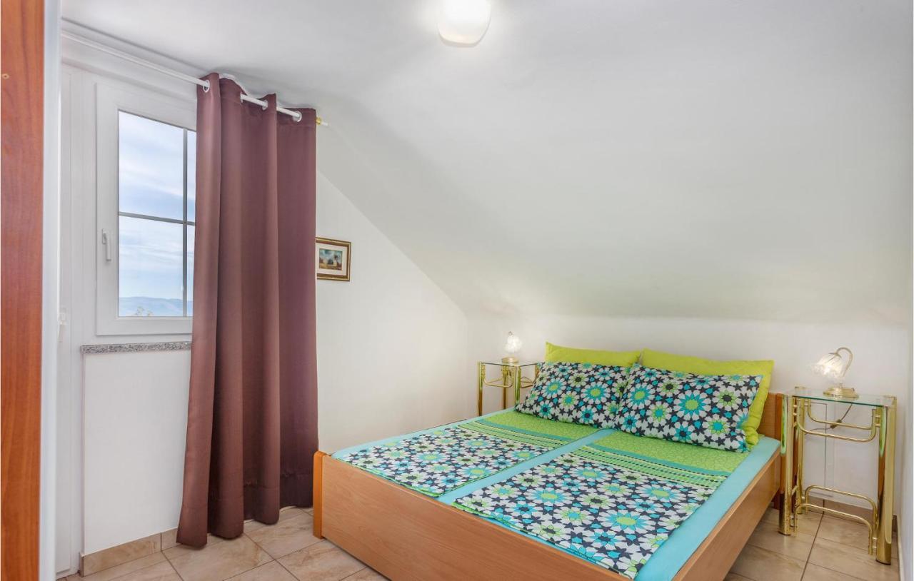 Awesome apartment in Krk with 2 Bedrooms&WiFi Risika Buitenkant foto