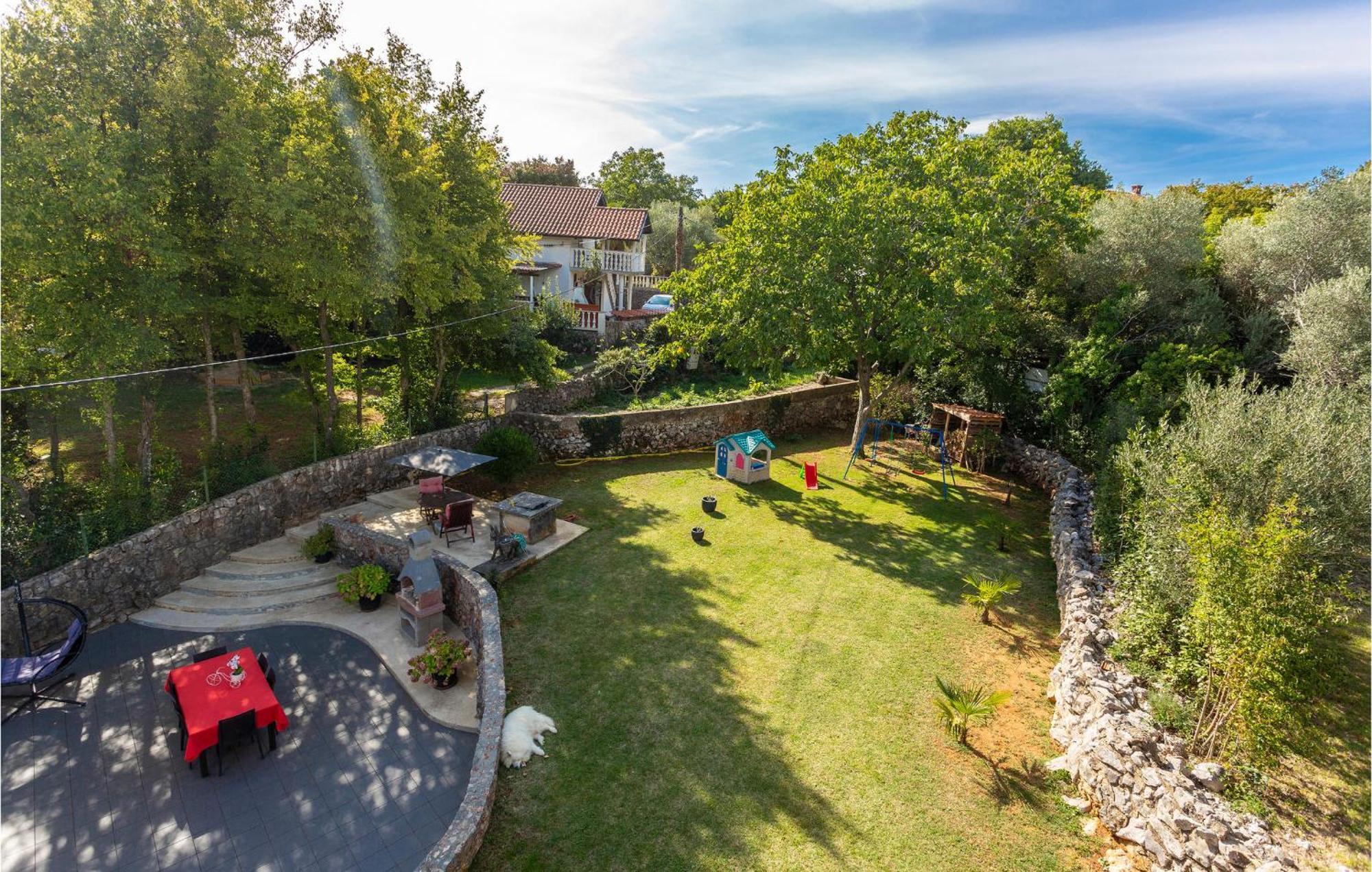 Awesome apartment in Krk with 2 Bedrooms&WiFi Risika Buitenkant foto