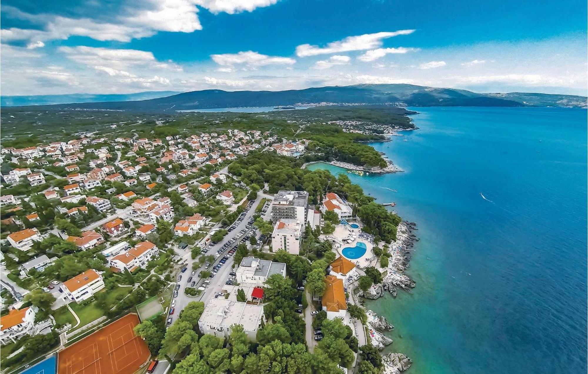 Awesome apartment in Krk with 2 Bedrooms&WiFi Risika Buitenkant foto
