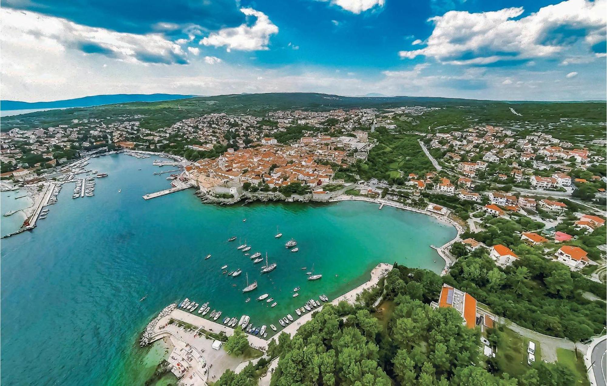 Awesome apartment in Krk with 2 Bedrooms&WiFi Risika Buitenkant foto